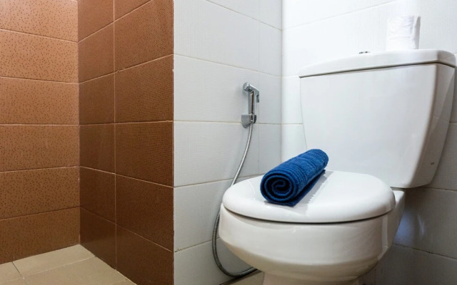 Relax Studio Apartment at Puri Orchard