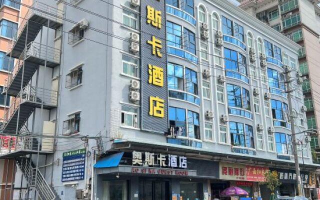 Oscar Apartments