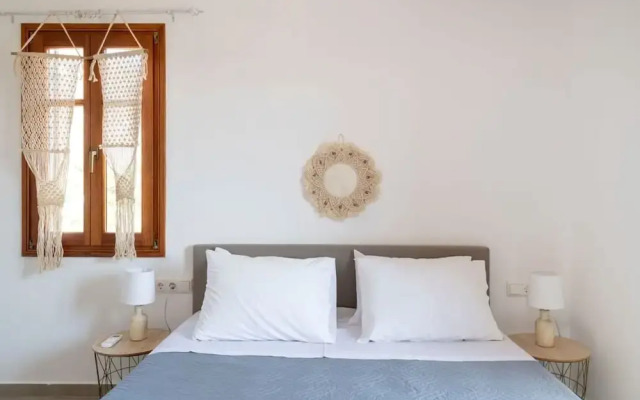 Theodora s Suite in Agios Charalampos