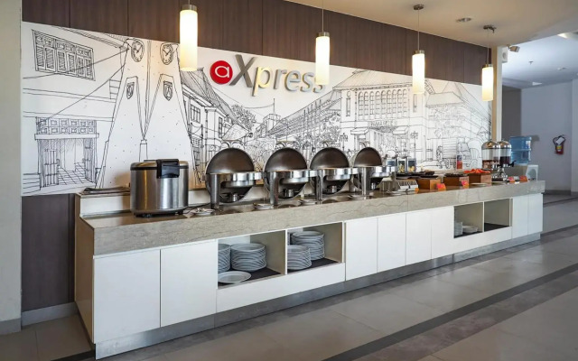 Amaris Hotel Sriwedari Solo