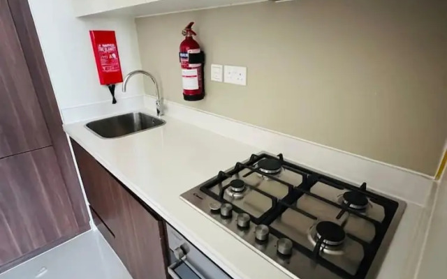 1BHK in Business Bay. Canal View