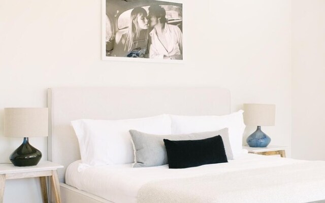 Pacifica by AvantStay | Ocean Getaway w/ Sunset Views | Sleeps 24!