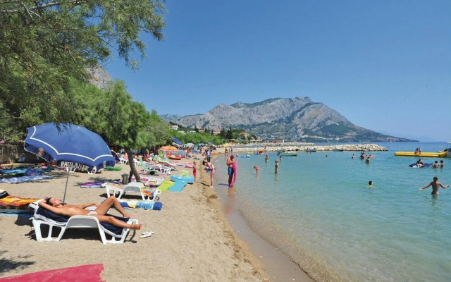 Beautiful Apartment in Omis With