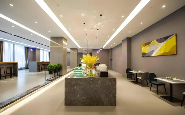 Home Inn Selected (Shanghai Raffles, North Bund)