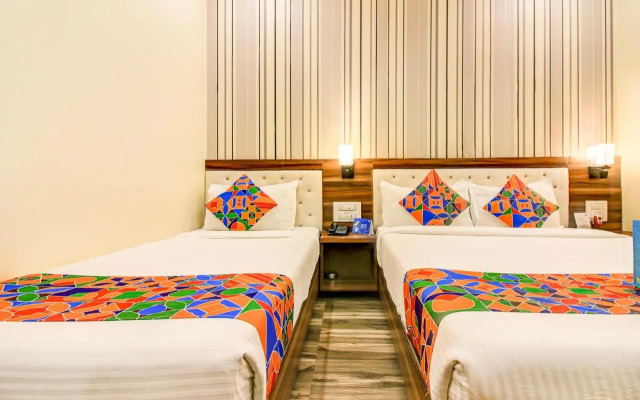 OYO 13614 Hotel Axis International