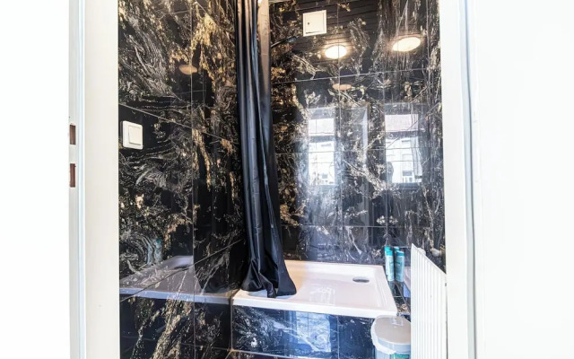 Comfy 4BR Apt Ideal for Groups Families