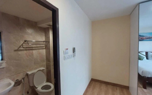 V Check Inn Sukhumvit 22