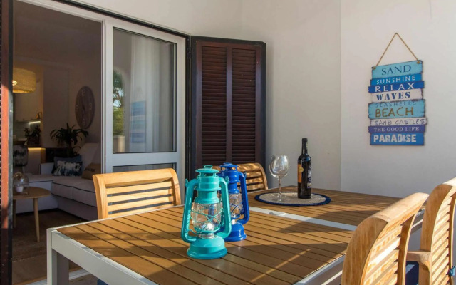 Beach House Apartment by Stay-ici, Algarve Holiday Rental