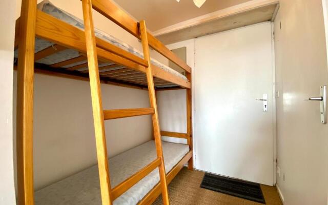 REF 003 STUDIO Vue sur port Résidence du Soleil