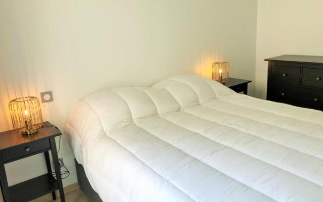 Maison Mitoyenne Moderne Quartier Aiguillon Residence 7