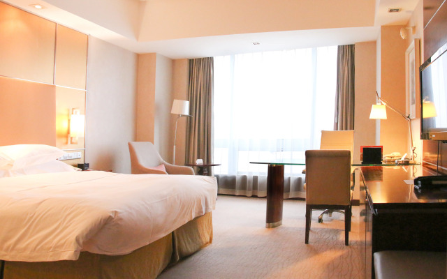 Crowne Plaza Yantai Seaview by IHG