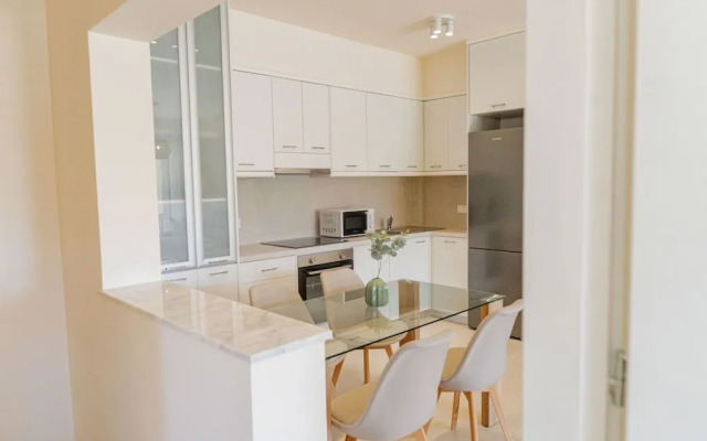 Phaedrus Living: Seaside Thalassa Cretan 102