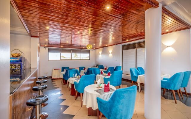 Entebbe Traveller'S Hotel