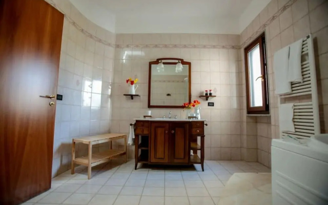 Esclusiva Villa a Ostuni con Piscina 1km dal Mare