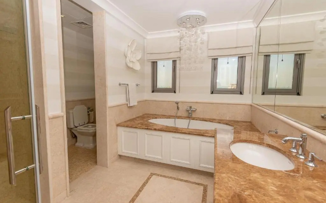 Villa Lazuli - Saadiyat Island - A one-of-a-kind stay, with jacuzzi and pool - limited to 12