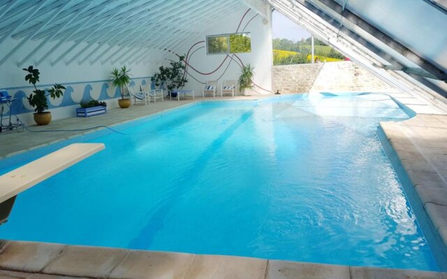Villa de 4 chambres avec piscine privee jardin clos et wifi a Crastes