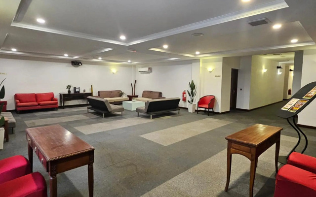 Ponderosa Golf & Country Resort – Lobby – Johor Bahru