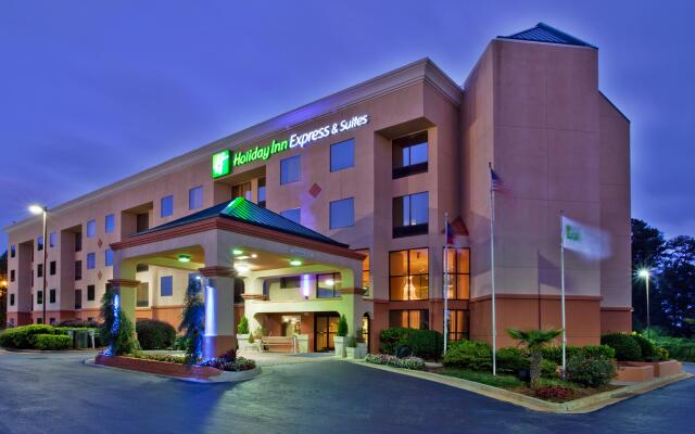 Holiday Inn Express Hotel & Suites, an IHG Hotel