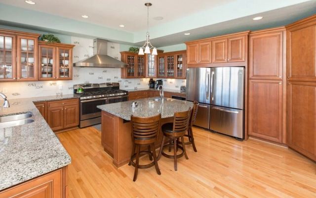 Count Your Blessings - 9 Br Home