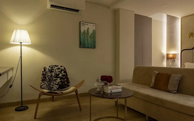 Golden Tree Hotel & Apartment