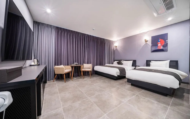 Pyeongtaek Hermes Hotel