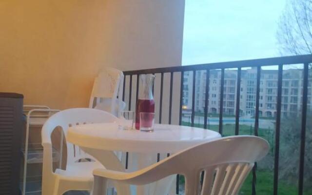 cozy apartament in Sunny View Central complex