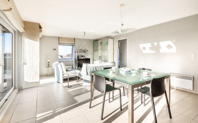 Apartment Near Oostduinkerke Nature Reserve