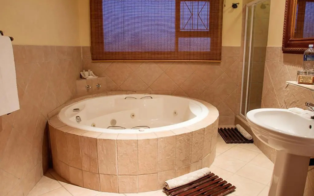 Premier Resort Mpongo Private Game Reserve