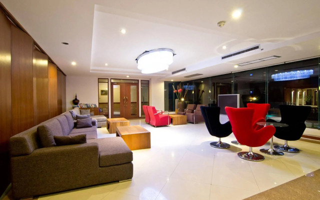 Lasalle Suites Hotel & Residence
