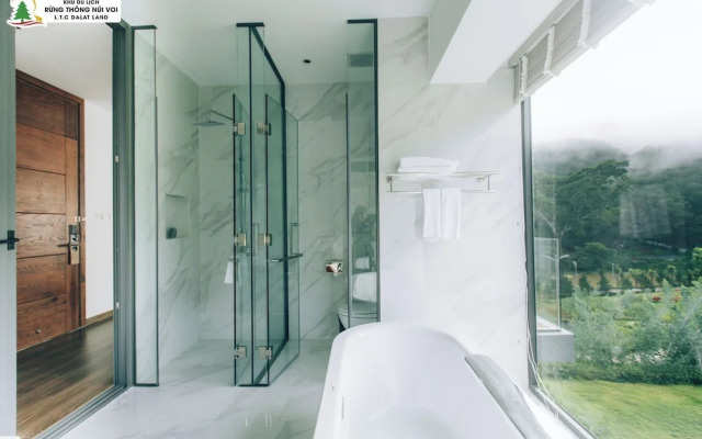 Rung Thong Nui Voi Villa & Resort