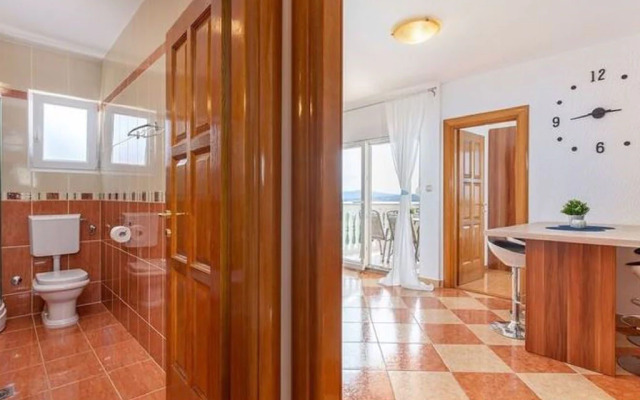 Country House in Croatia With Pool