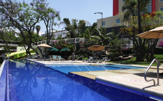 Holiday Inn Express Hotel & Suites Cuernavaca, an IHG Hotel