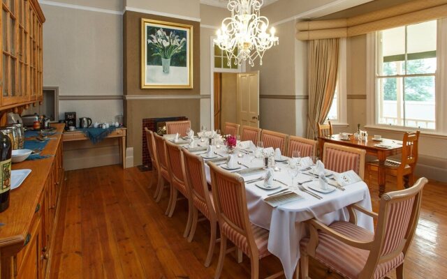 Bakenskraal Ostrich Palace