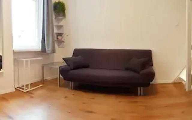 Bright Side Apartment