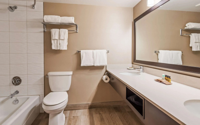 Best Western Plus Calgary Centre Inn