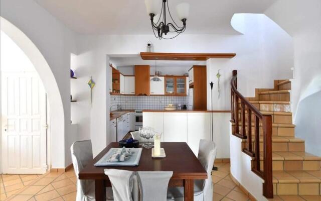 Villa Blue & White at Golden Beach