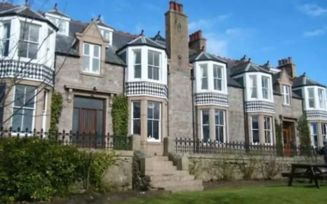 Kilmarnock Arms Hotel