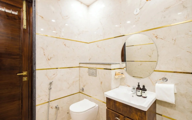 ELIVAAS Ivory Estate Pet-friendly Farm