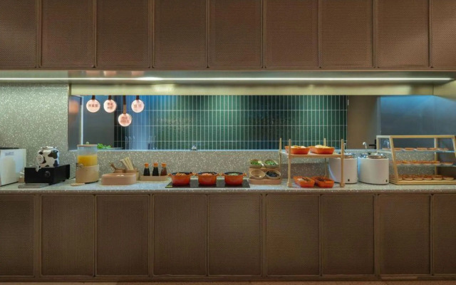 Orange Hotel Select Shanghai Xizang North Road Metro Station