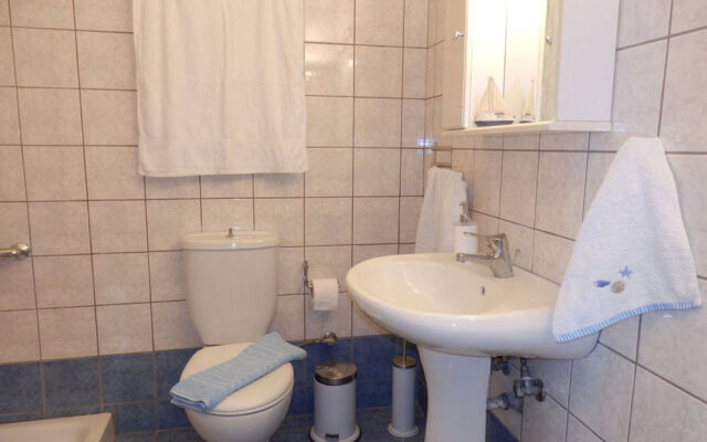 Maro Suites