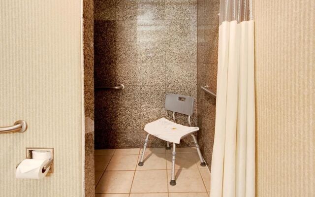 Days Inn And Suites Artesia