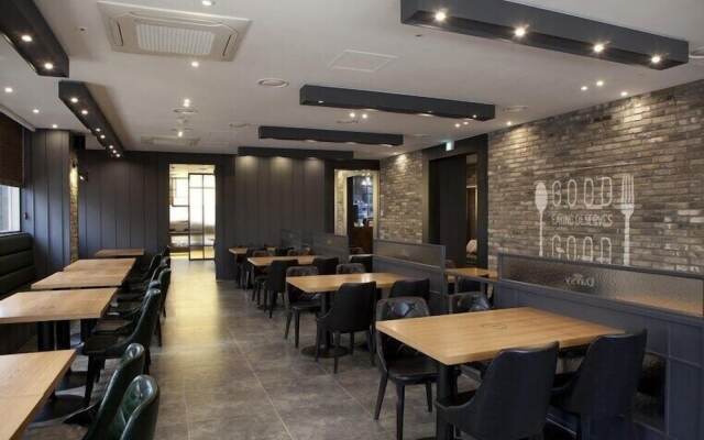 S Stay Dongtan Hotel (formerly Days Hotel Dongtan)