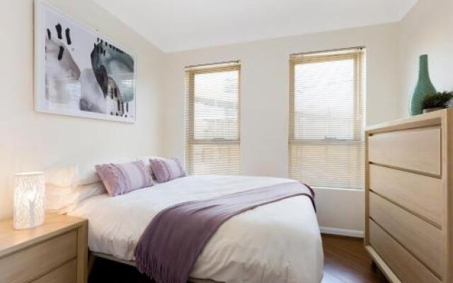 Woolloomooloo Self Contained Modern Apartment