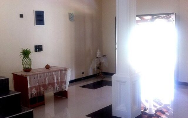 Randam Villa