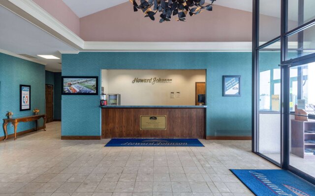 Howard Johnson Hotel & Conference Center by Wyndham Salem