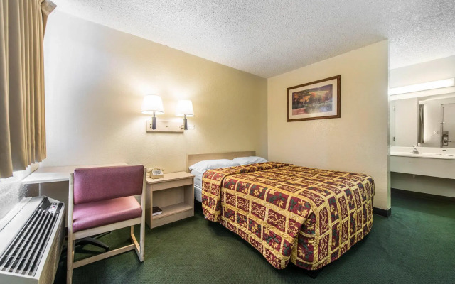 Rodeway Inn Pueblo