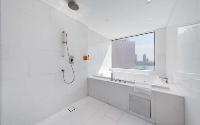 DXB - Five - 31201 - PJ