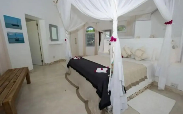Santorini Mozambique