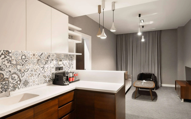Ramada Hotel & Suites by Wyndham Erbil 32 Park