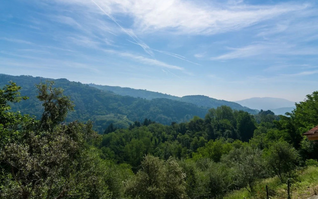 Spacious Holiday Home in Marliana Italy with Private Garden